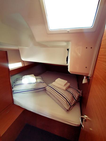 Book yachts online - sailboat - Dufour 460 - Mega  - rent