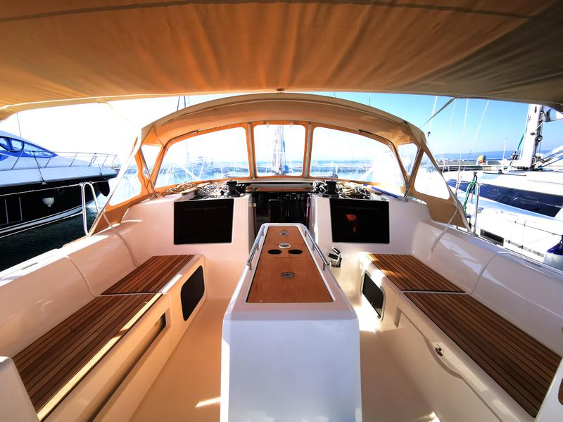 Book yachts online - sailboat - Dufour 460 - Mega  - rent