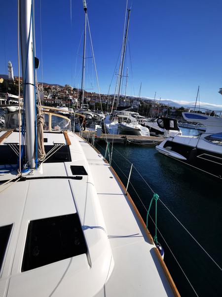 Book yachts online - sailboat - Dufour 460 - Mega  - rent