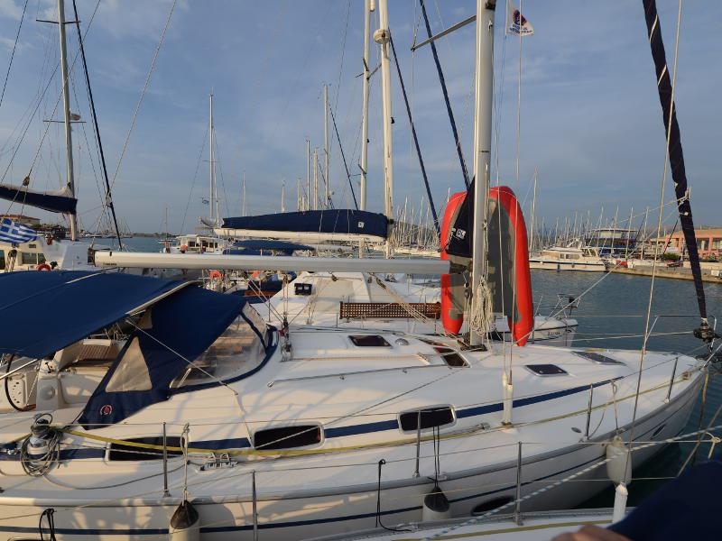 Book yachts online - sailboat - Bavaria 39 Cruiser - Fortuna - rent