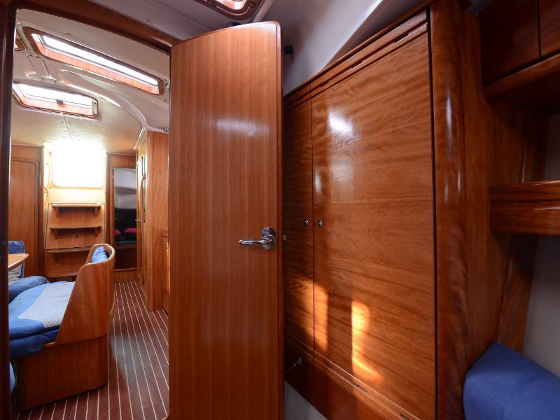Book yachts online - sailboat - Bavaria 39 Cruiser - Fortuna - rent