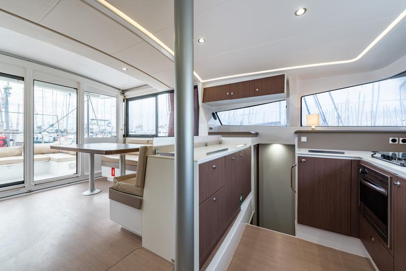 Book yachts online - catamaran - Bali 4.3 - Alba - rent