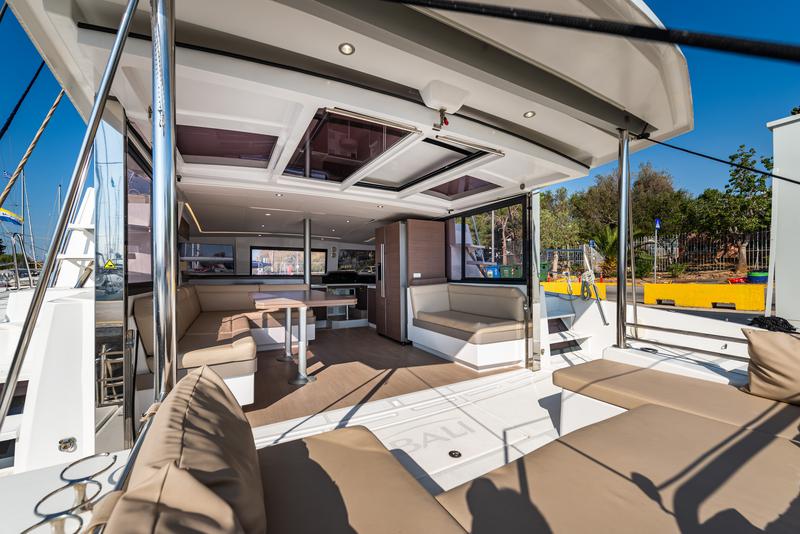 Book yachts online - catamaran - Bali 4.3 - Alba - rent