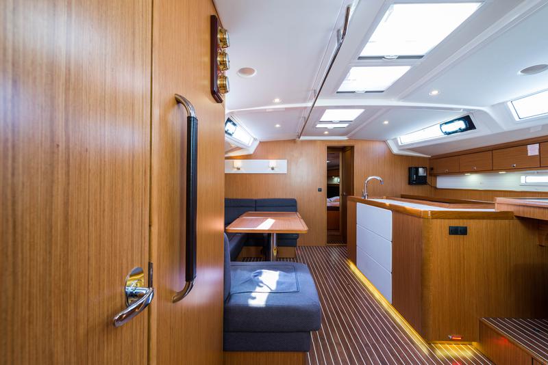 Book yachts online - sailboat - Bavaria Cruiser 56 - Breathless - rent