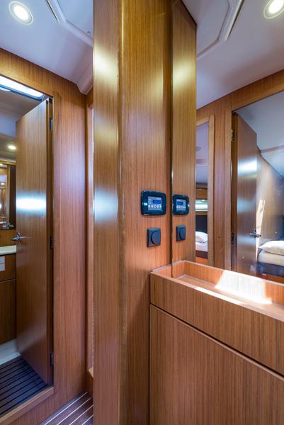 Book yachts online - sailboat - Bavaria Cruiser 56 - Breathless - rent