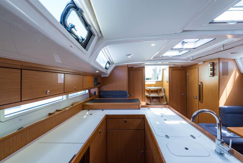 Book yachts online - sailboat - Bavaria Cruiser 56 - Breathless - rent