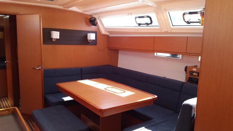 Book yachts online - sailboat - Bavaria Cruiser 46 - Okyalos - rent