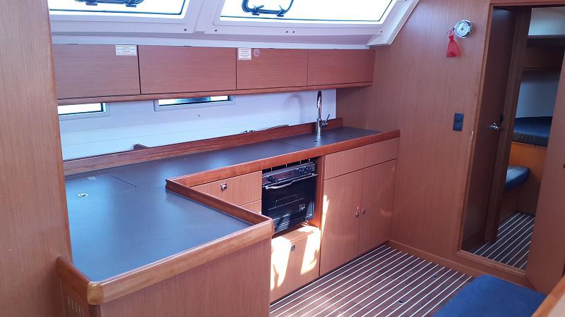 Book yachts online - sailboat - Bavaria Cruiser 46 - Okyalos - rent
