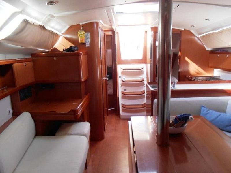 Book yachts online - sailboat - Oceanis 37 - Tamelos - rent