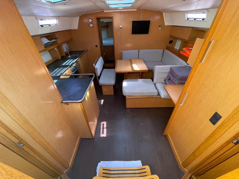 Book yachts online - sailboat - Bavaria 45 Cruiser - Arethousa - rent