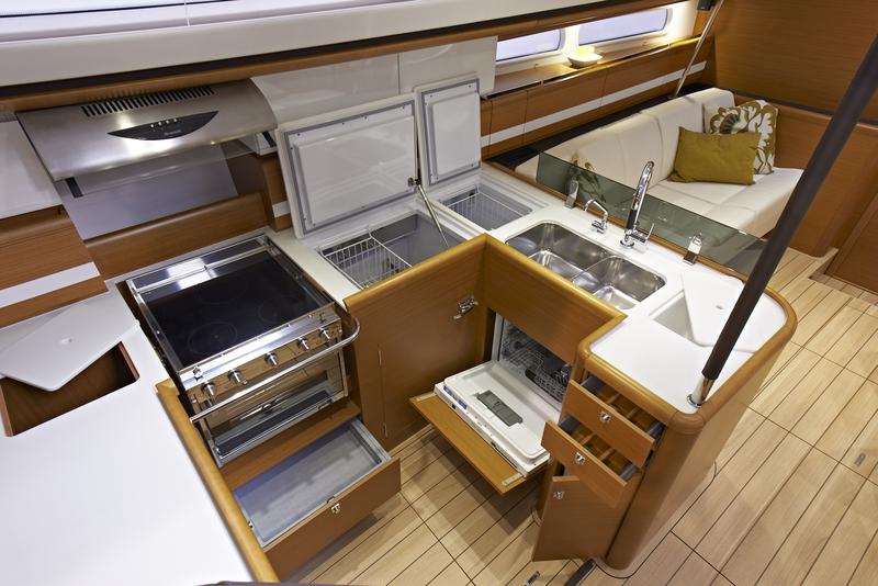 Book yachts online - sailboat - Jeanneau 57 - Seafree - rent
