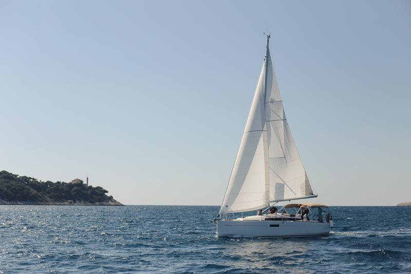 Book yachts online - sailboat - Sun Odyssey 349 - Porto Tolero - rent