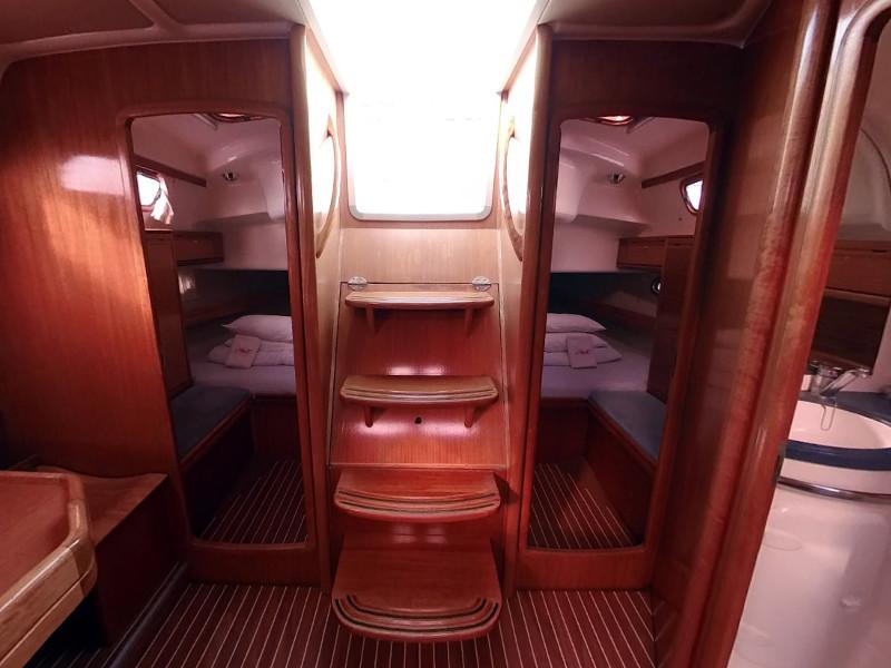 Book yachts online - sailboat - Bavaria 39 Cruiser - RO-LU - rent