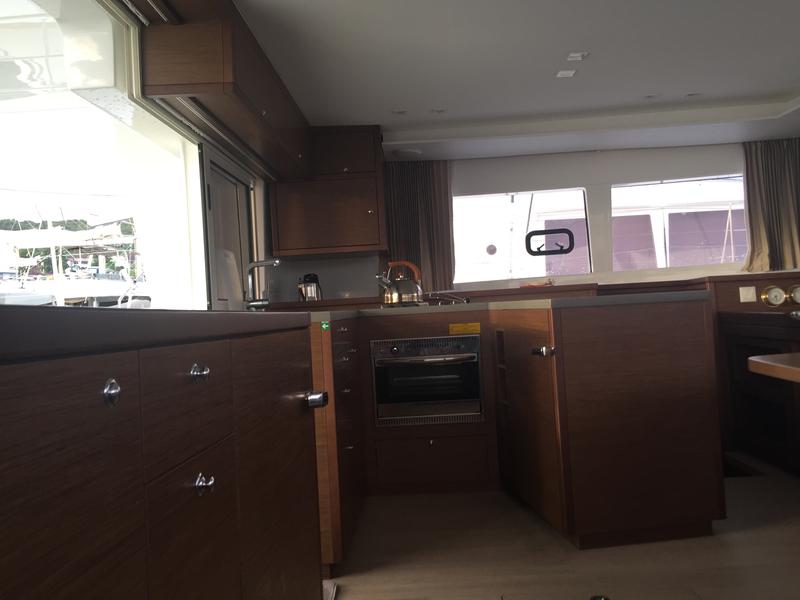 Book yachts online - catamaran - Lagoon 450 SporTop - Toja - rent