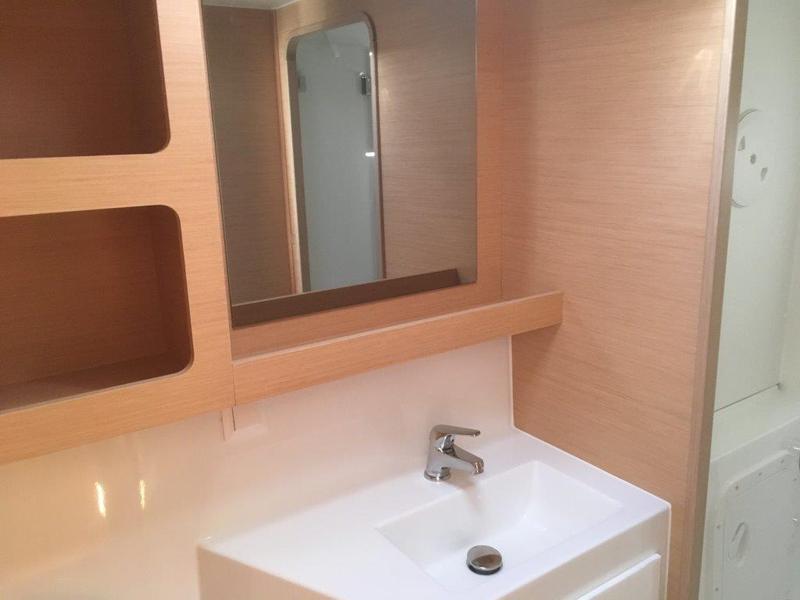 Book yachts online - catamaran - Lagoon 42 - Tidre - rent