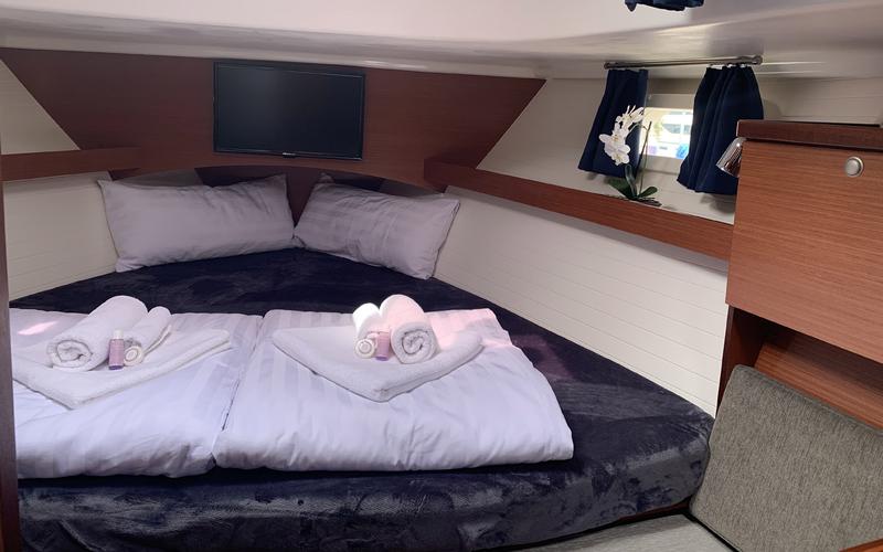 Book yachts online - motorboat - Delphia Escape 1350 - Vamia - rent