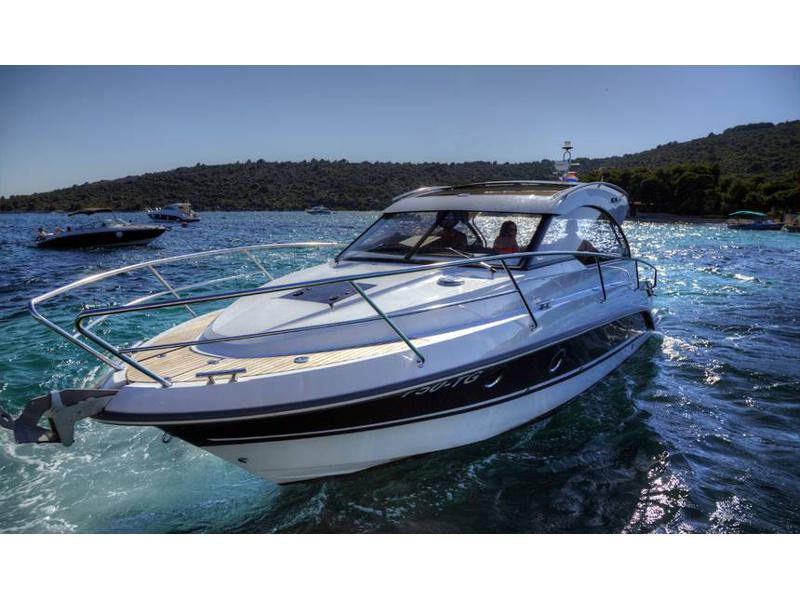Book yachts online - motorboat - Grandezza 27 OC - Grandezza 27 OC (2014) - rent