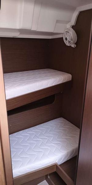 Book yachts online - sailboat - Oceanis 51.1 - 6 Cabins - Boochlooboo - rent
