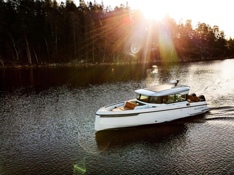 Book yachts online - motorboat - Saxdor 320 GTC - Sax - rent