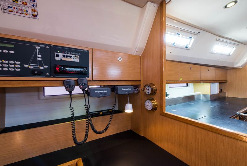 Book yachts online - sailboat - Bavaria Cruiser 50 - Altair - rent