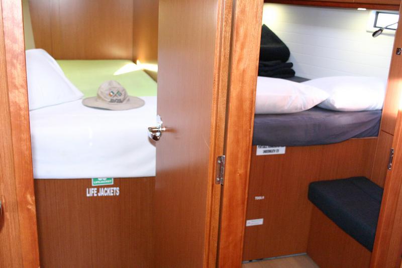 Book yachts online - sailboat - Bavaria Cruiser 46 - Fryni - rent
