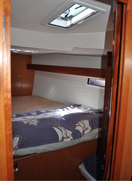 Book yachts online - sailboat - Bavaria Cruiser 45 - Destiny - rent
