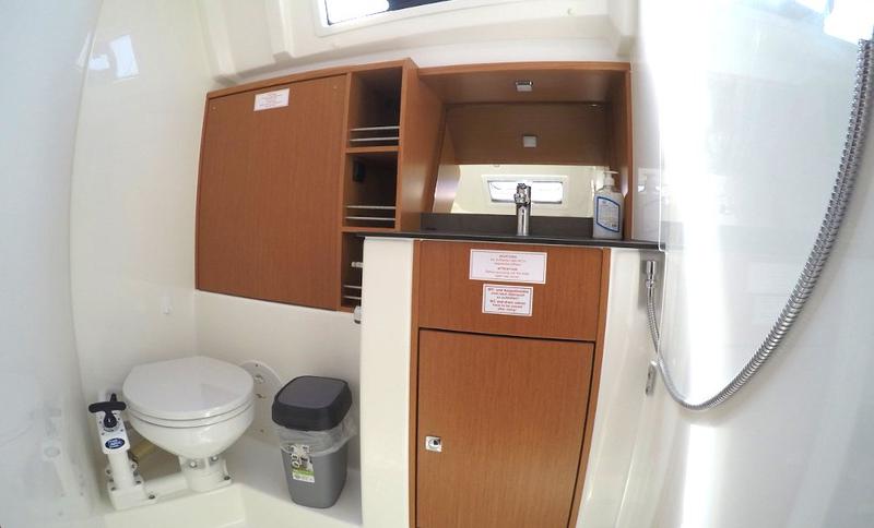 Book yachts online - sailboat - Bavaria Cruiser 41 - Cadenza  - rent