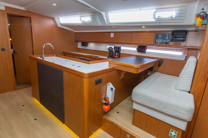 Book yachts online - sailboat - Bavaria Cruiser 56/ 3 cabins - Kallirrhoe - rent