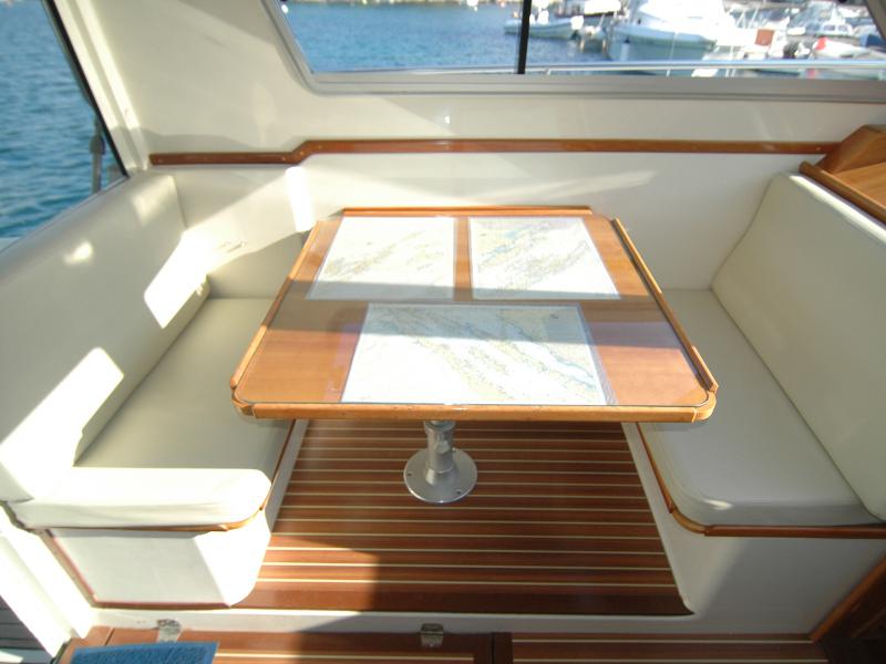 Book yachts online - motorboat - Adria 1002 - Fjaka - rent