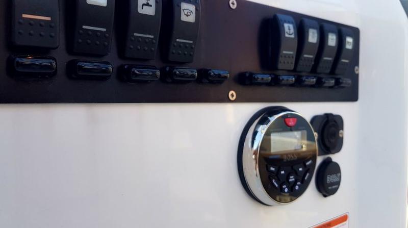Book yachts online - motorboat - Sessa Marine Key Largo 20 - Dory - rent