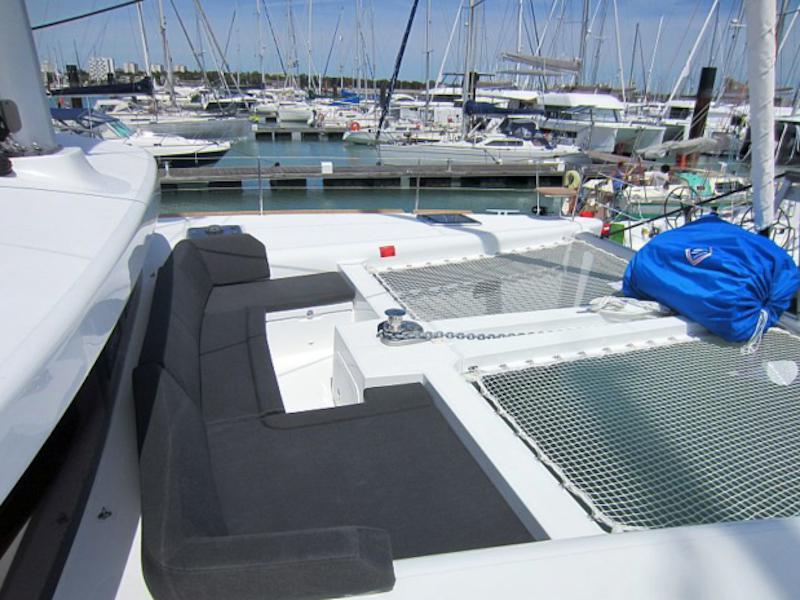 Book yachts online - catamaran - Lagoon 450 S - Anabella - rent
