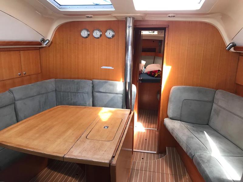 Book yachts online - sailboat - Elan 434 Impression - Alboran XXVI Piñacolada (Majorca) - rent