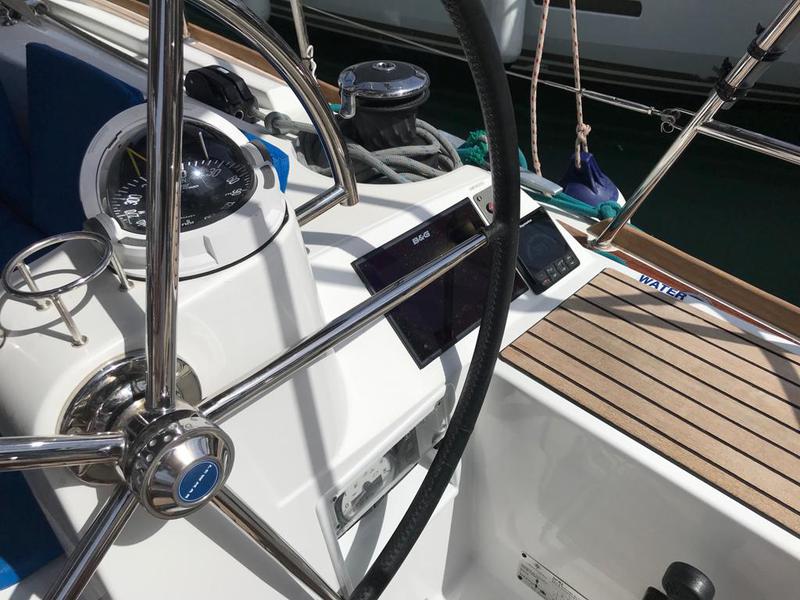 Book yachts online - sailboat - Sun Odyssey 519 - Alboran Prosecco (Radazul) - rent