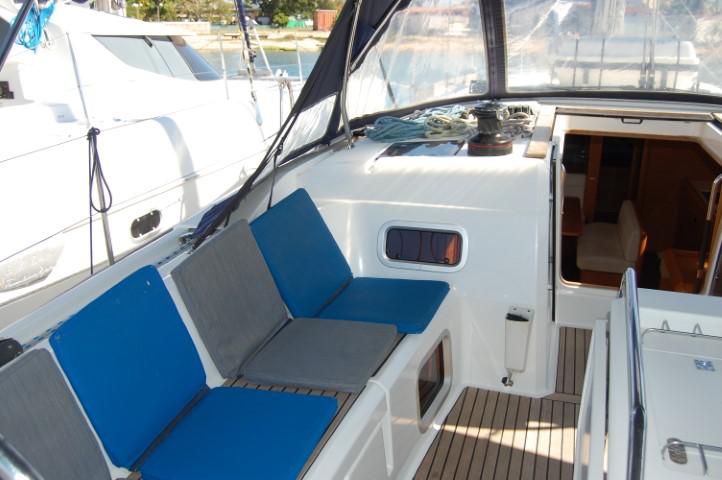 Book yachts online - sailboat - Sun Odyssey 519 - Alboran Champagne (Radazul) - rent