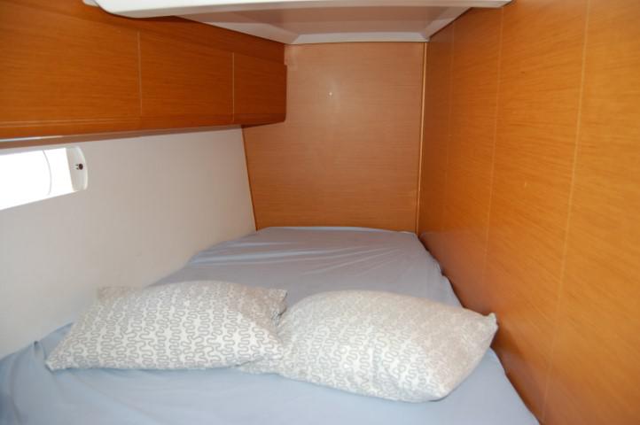 Book yachts online - sailboat - Sun Odyssey 519 - Alboran Champagne (Radazul) - rent