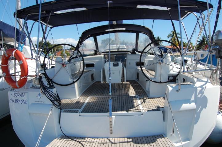 Book yachts online - sailboat - Sun Odyssey 519 - Alboran Champagne (Cabo Verde) - rent