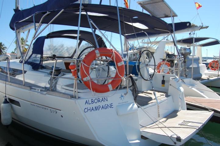 Book yachts online - sailboat - Sun Odyssey 519 - Alboran Champagne (Cabo Verde) - rent