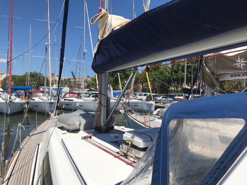 Book yachts online - sailboat - Oceanis 45-4 - Alboran Gin Tonic (Radazul) - rent
