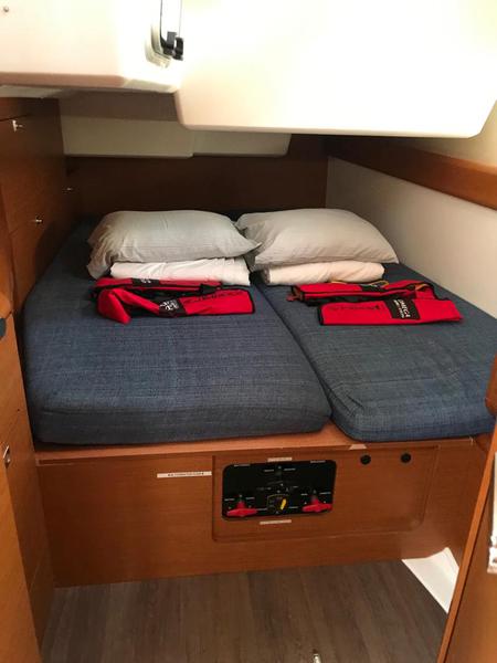 Book yachts online - sailboat - Sun Odyssey 519 - Alboran Prosecco (Majorca) - rent