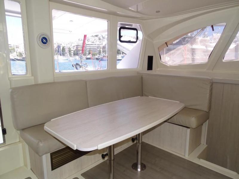 Book yachts online - catamaran - Leopard 44 - La Luna (Majorca) - rent