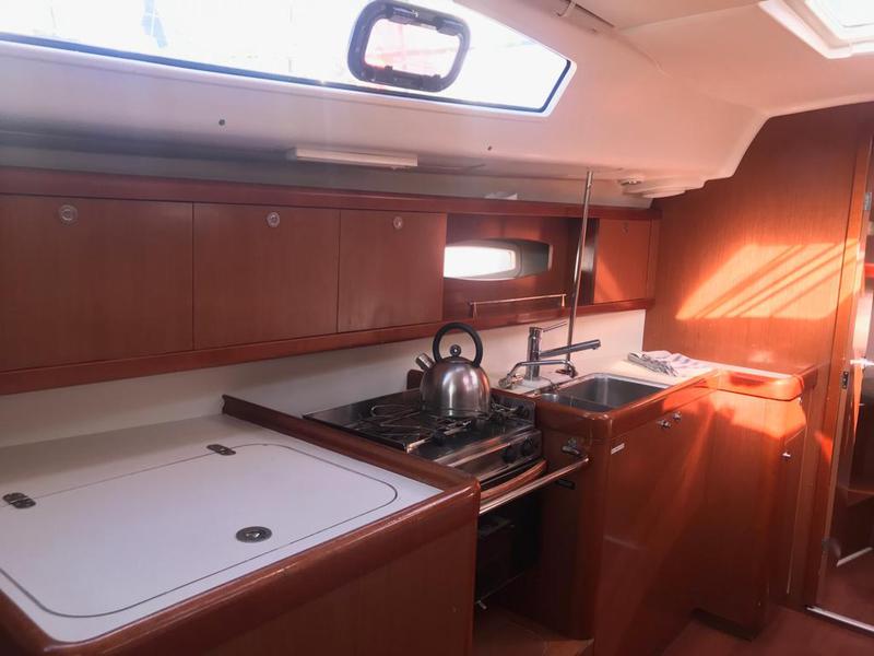 Book yachts online - sailboat - Oceanis 40 - Alboran XXXIII Chachi (Las Galletas) - rent