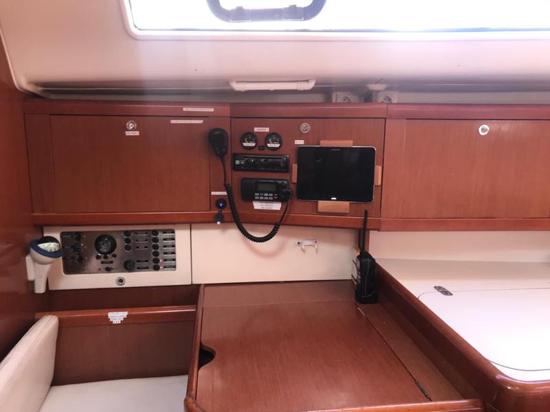 Book yachts online - sailboat - Oceanis 40 - Alboran XXXIII Chachi (Las Galletas) - rent