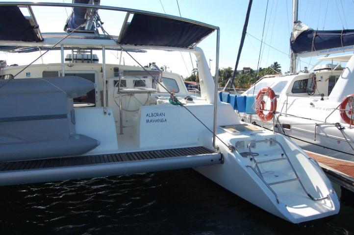 Book yachts online - catamaran - Voyage 440 - Alboran Mahanga (Radazul) - rent