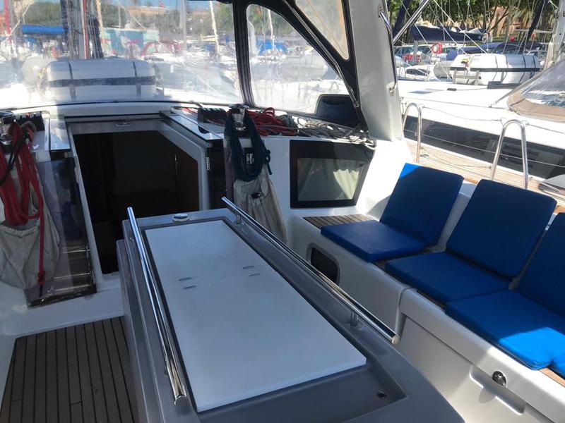 Book yachts online - sailboat - Oceanis 45-4 - Alboran Gin Tonic (Majorca) - rent