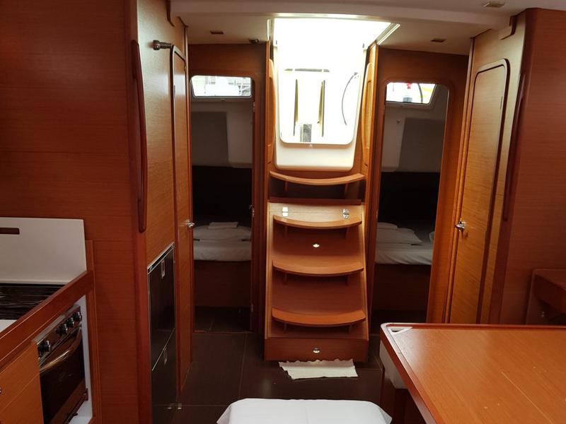 Book yachts online - sailboat - Dufour 460 Grand Large - Ibis - rent