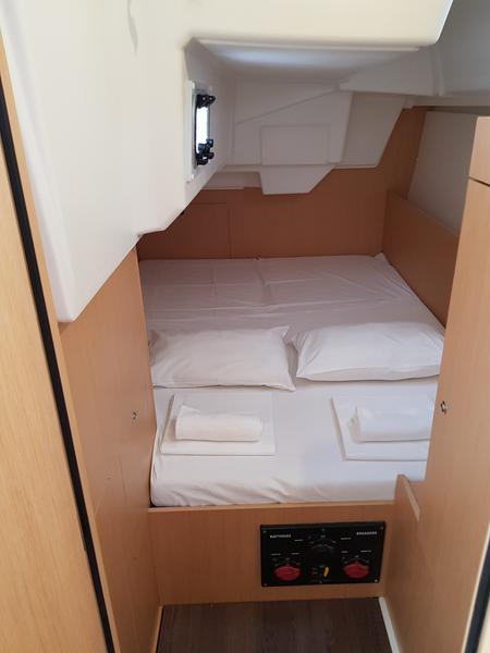 Book yachts online - sailboat - Oceanis 35.1 - Kolibri - rent