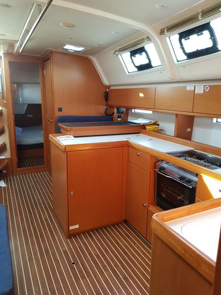 Book yachts online - sailboat - Bavaria Cruiser 51 - Kondor - rent