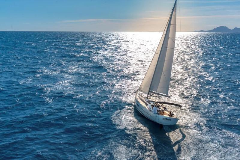 Book yachts online - sailboat - Dufour 360 Grand Large - Alqamar - rent