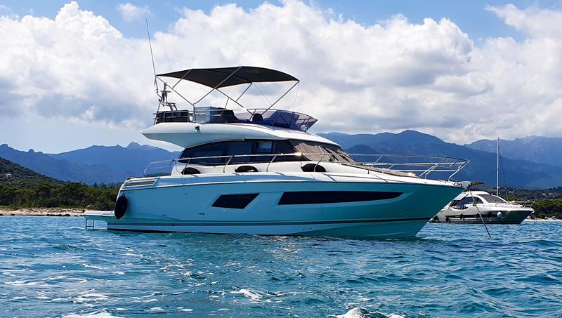 Book yachts online - motorboat - Prestige 420 Fly - My NAIMA - rent