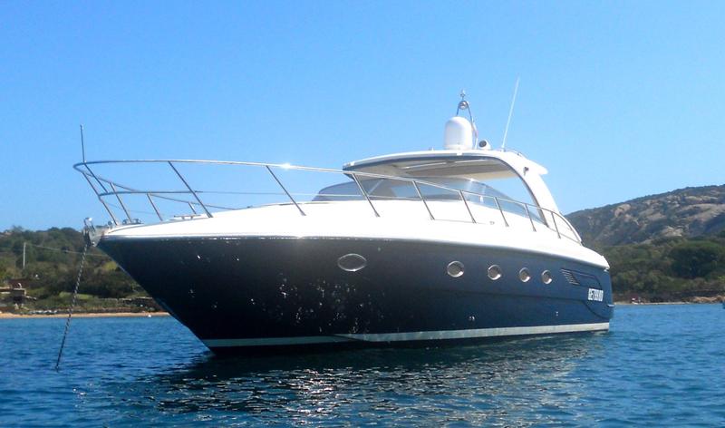 Book yachts online - motorboat - Blu Martin 46 ST - Profondo Blu - rent